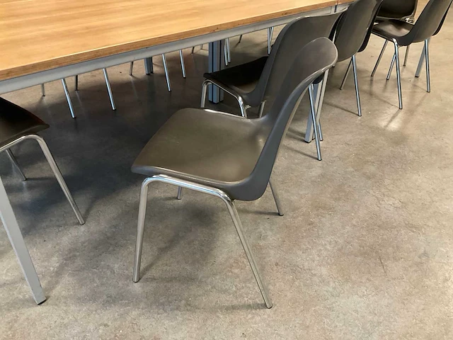 Kantinetafels met stoelen - afbeelding 3 van  11