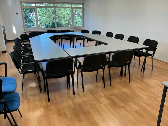 Kantinetafelsmet stoelen - afbeelding 1 van  8