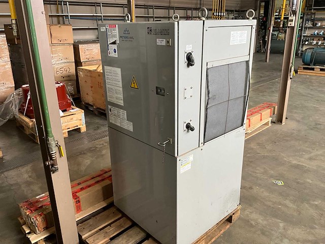 Kanto seiki mpsa-22xce-n oliekoeler / olietemperatuurregelaar - afbeelding 1 van  9