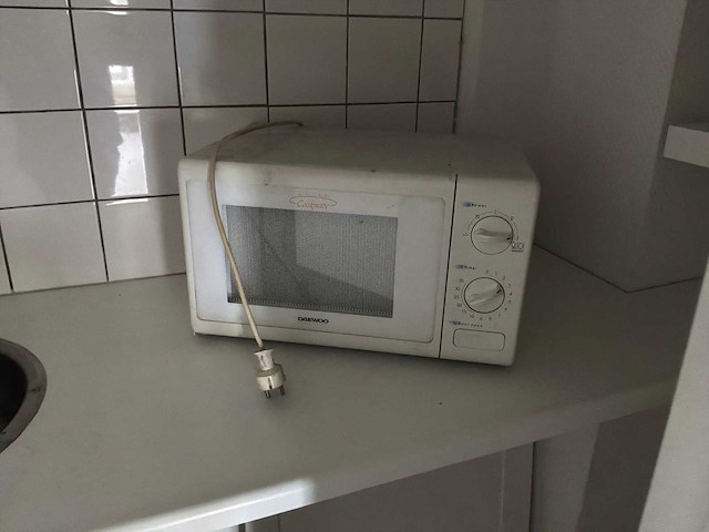 Kantoor- en winkelinventaris - afbeelding 14 van  39