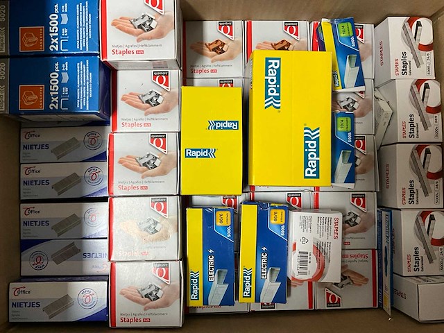 Kantoor artikelen - afbeelding 3 van  7