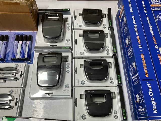 Kantoor artikelen - afbeelding 5 van  7