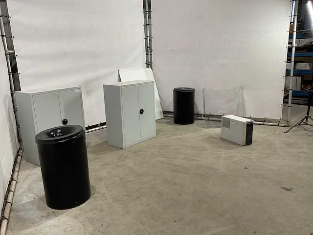 Kantoor inventaris - afbeelding 2 van  8