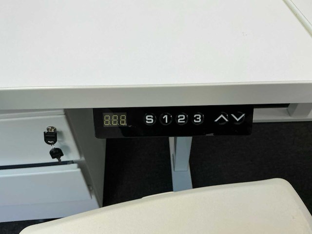 Kantoor inventaris - afbeelding 11 van  15