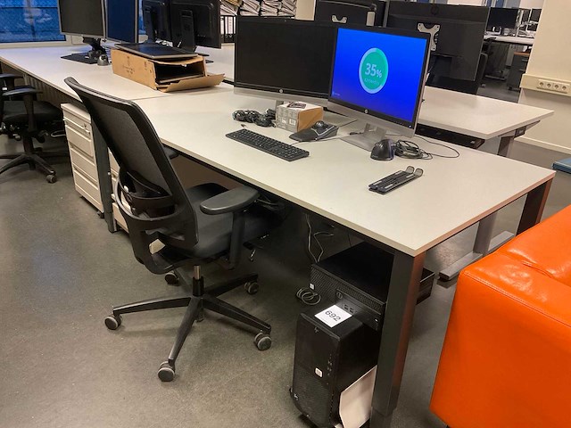 Kantoor inventaris - afbeelding 12 van  16