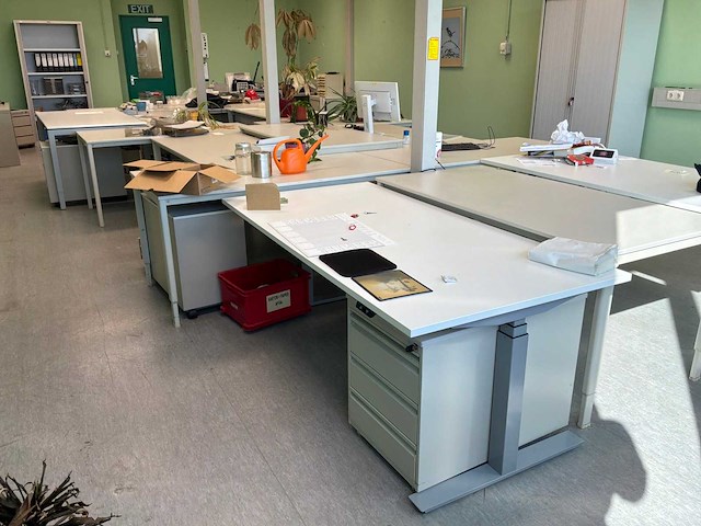 Kantoor inventaris - afbeelding 9 van  10