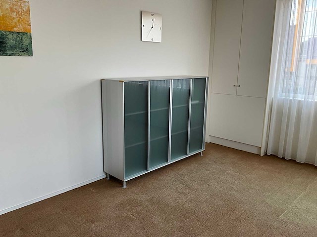 Kantoor inventaris - afbeelding 2 van  8
