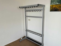 Kantoor inventaris - afbeelding 4 van  8