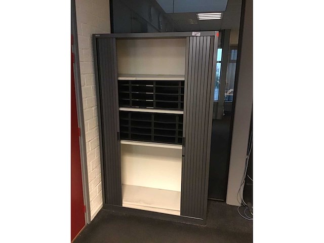 Kantoor meubels - afbeelding 1 van  1