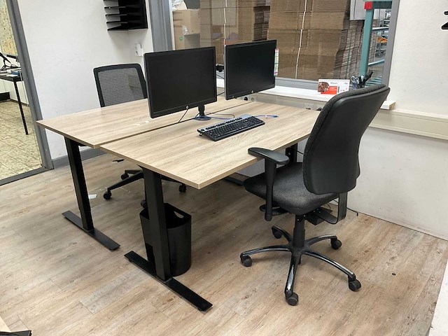 Kantoor werkplek (2x) - afbeelding 1 van  6