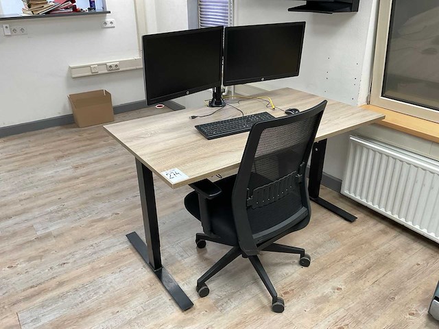 Kantoor werkplek - afbeelding 2 van  6