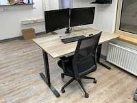 Kantoor werkplek - afbeelding 2 van  6
