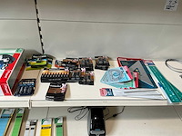 Kantoorartikelen op 18 legborden en 4 pallets - afbeelding 7 van  35
