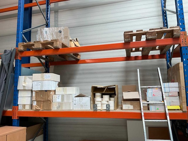 Kantoorartikelen op 18 legborden en 4 pallets - afbeelding 12 van  35