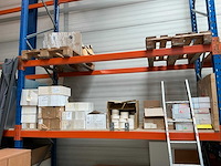 Kantoorartikelen op 18 legborden en 4 pallets - afbeelding 12 van  35
