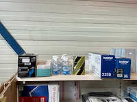 Kantoorartikelen op 18 legborden en 4 pallets - afbeelding 32 van  35
