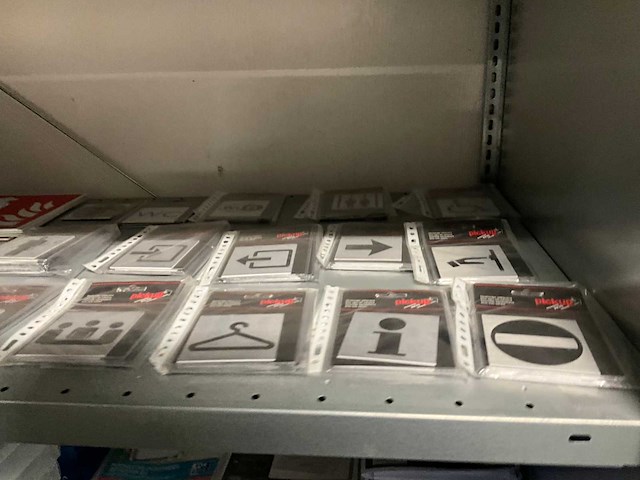 Kantoorartikelen - afbeelding 13 van  18