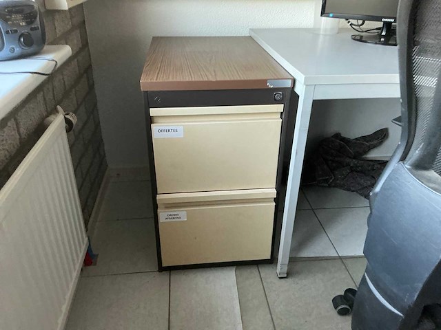 Kantoorinventaris (7x) - afbeelding 3 van  5