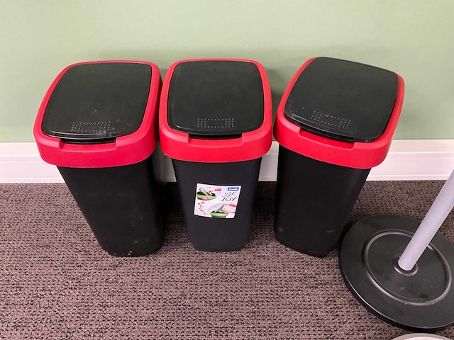 Kantoorinventaris (8x) - afbeelding 2 van  5