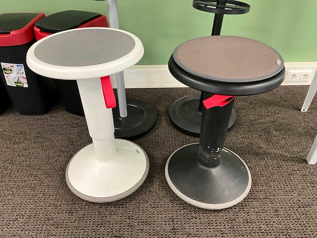 Kantoorinventaris (8x) - afbeelding 3 van  5