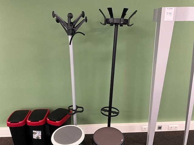 Kantoorinventaris (8x) - afbeelding 4 van  5