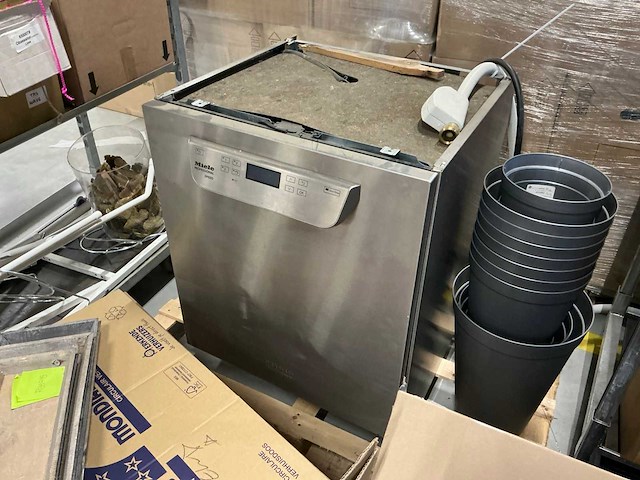 Kantoorinventaris en diverse - afbeelding 13 van  31