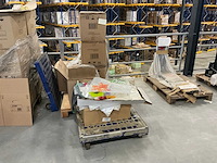 Kantoorinventaris en diverse - afbeelding 19 van  31