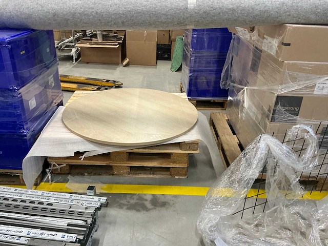 Kantoorinventaris en diverse - afbeelding 26 van  31