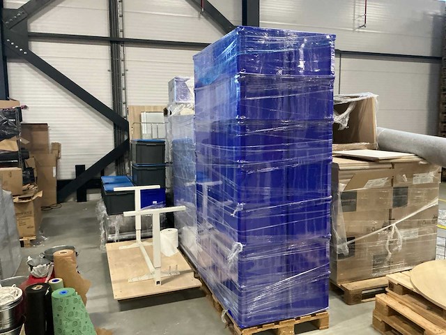 Kantoorinventaris en diverse - afbeelding 30 van  31