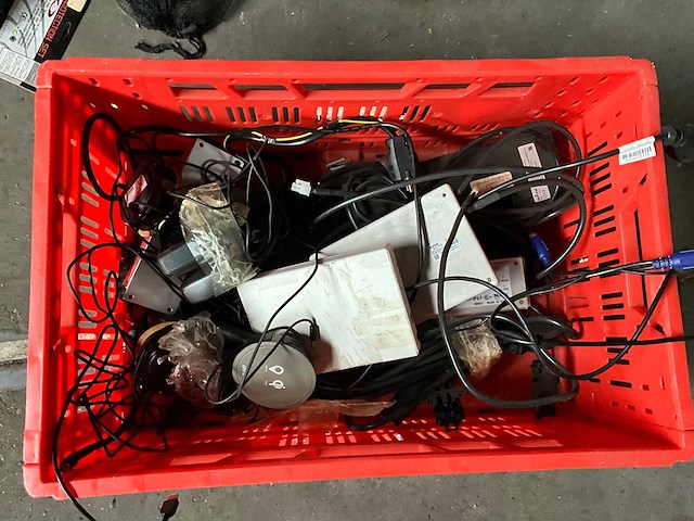 Kantoorinventaris en toebehoren - afbeelding 6 van  7