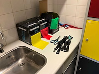 Kantoorinventaris, keukenbenodigdheden en fitnesstoebehoren - afbeelding 8 van  20