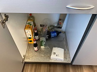 Kantoorinventaris, keukenbenodigdheden en fitnesstoebehoren - afbeelding 18 van  20