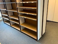 Kantoorinventaris tafels en kasten - afbeelding 3 van  14