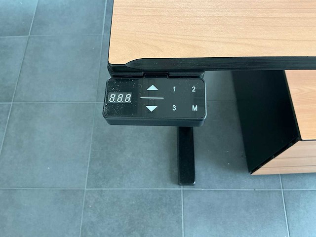 Kantoorinventaris uit ruimte - afbeelding 5 van  10