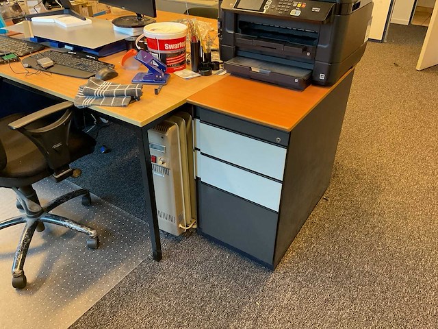 Kantoorinventaris - afbeelding 8 van  8