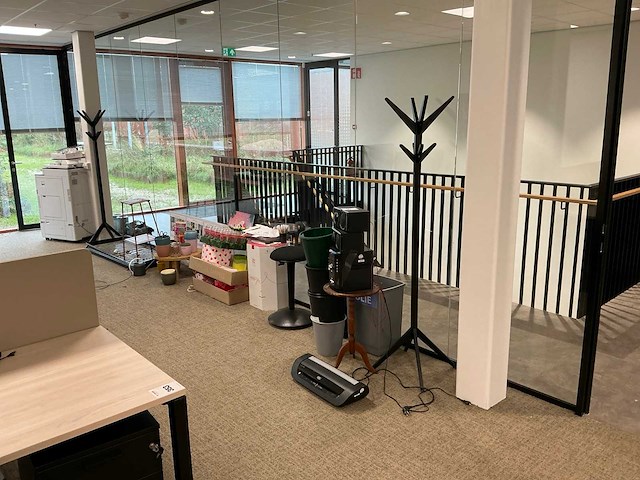 Kantoorinventaris - afbeelding 1 van  10