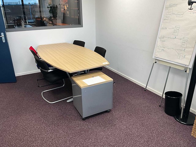 Kantoorinventaris - afbeelding 1 van  4