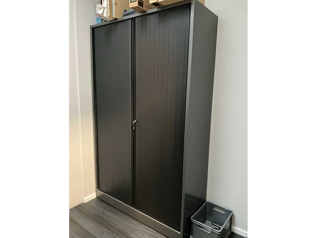 Kantoorinventaris - afbeelding 3 van  8