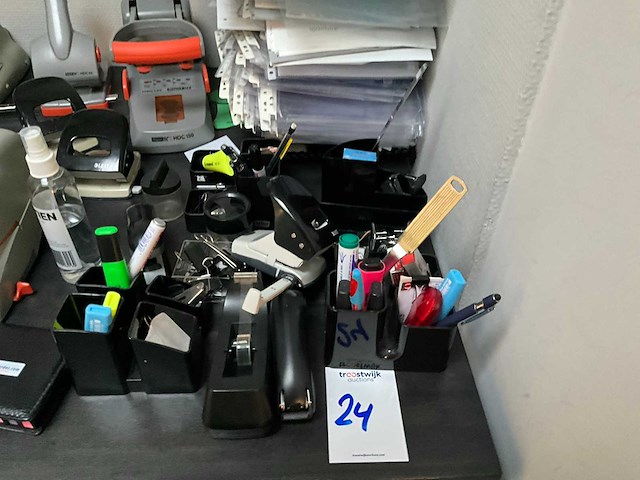 Kantoorinventaris - afbeelding 5 van  8