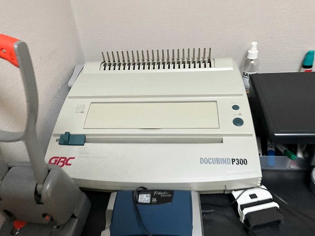 Kantoorinventaris - afbeelding 7 van  8