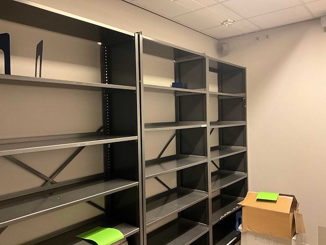 Kantoorinventaris - afbeelding 3 van  6