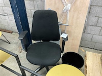 Kantoorinventaris - afbeelding 2 van  8