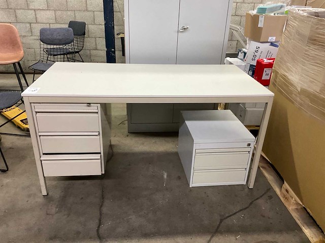 Kantoorinventaris - afbeelding 7 van  8