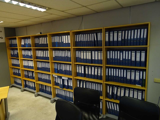 Kantoorinventaris - afbeelding 3 van  6