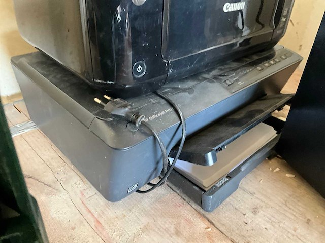 Kantoorinventaris - afbeelding 4 van  4