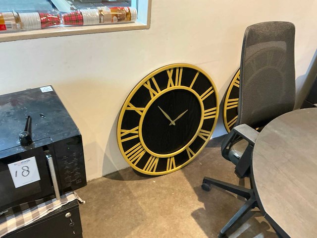 Kantoorinventaris - afbeelding 3 van  7