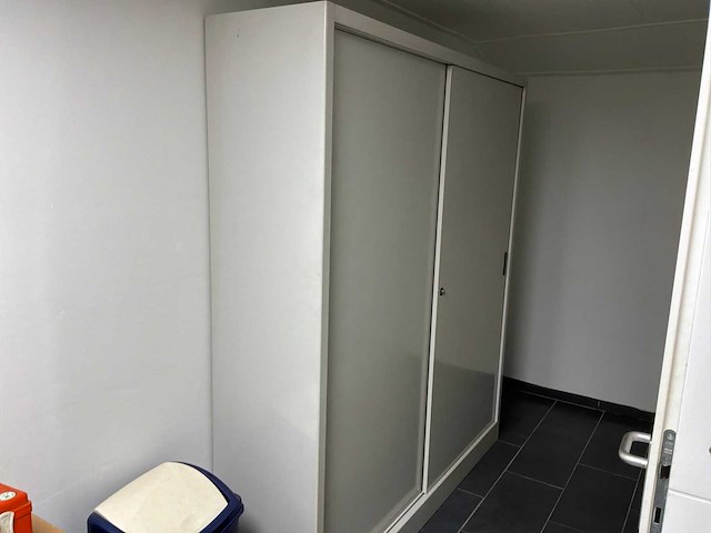 Kantoorinventaris - afbeelding 13 van  22