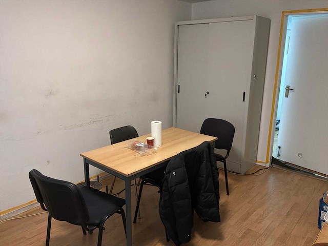 Kantoorinventaris - afbeelding 14 van  22