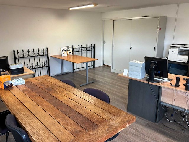 Kantoorinventaris - afbeelding 12 van  22