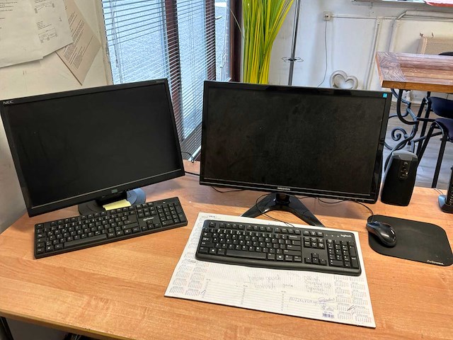 Kantoorinventaris - afbeelding 21 van  22